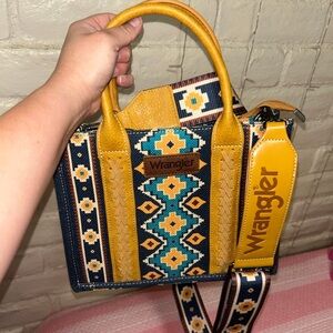 Wrangler Aztec Pattern Tote with Blue and Tan Accents